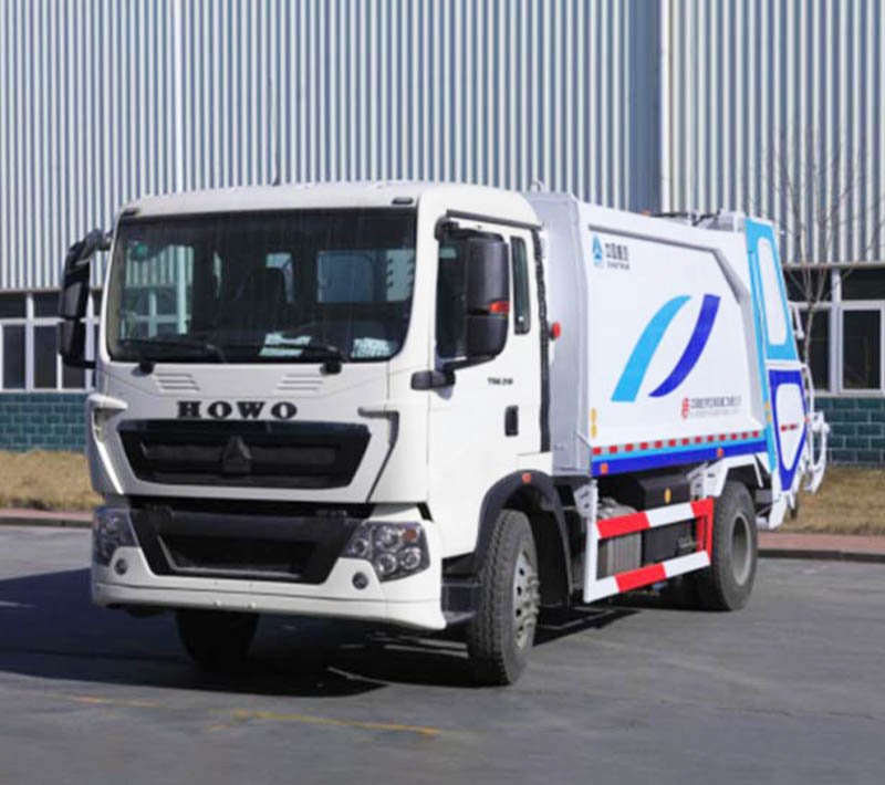 4X2 garbage truck 10 CBM