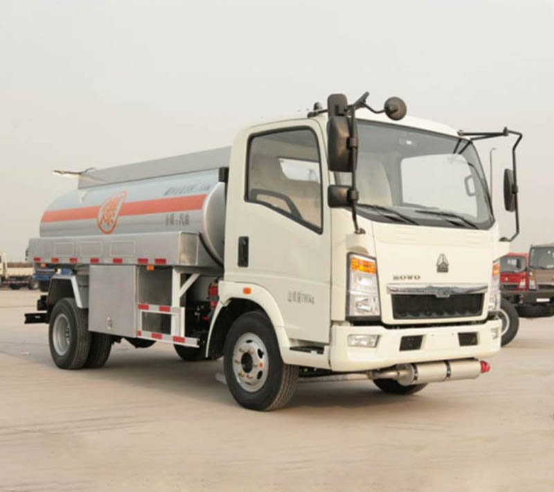 4-12 CBM Light Fuel Tanker